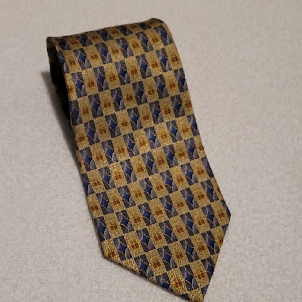 ‎Roundtree & Yorke all silk tie